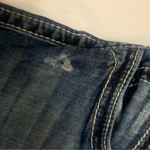 Rock Revival Jeans - Picture 7 of 11